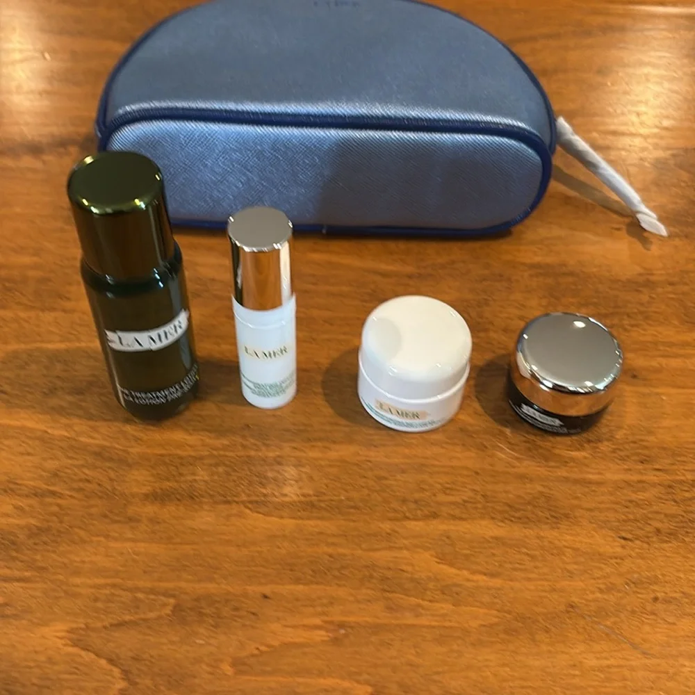 New in case La Mer gift set - Picture 1 of 7